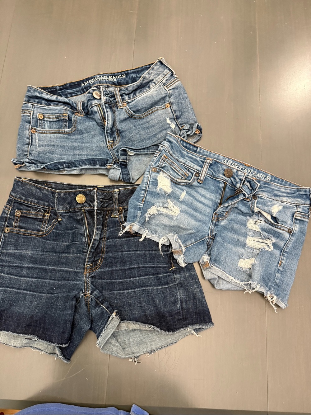 American Eagle Women’s Denim Shorts - Light & Dark Blue Options lot of 3 size 2